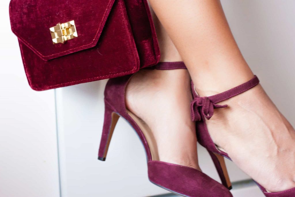 Close up of purple shoes and wine handbag/purse | Date night fashion ideas