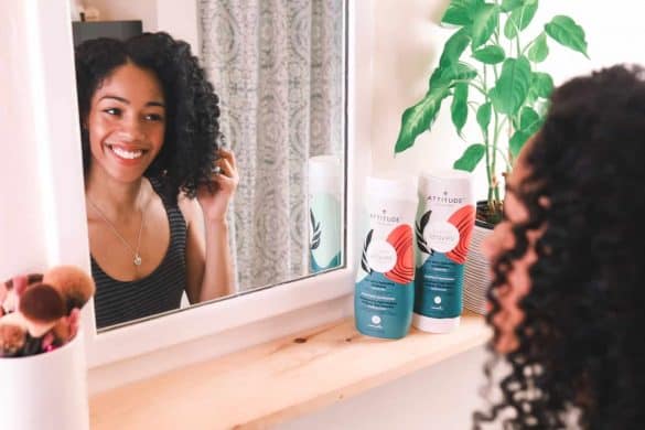 Black Canadian Blogger ComfyGirlCurls looking in the mirror with ATTITUDE Living Super Leaves Hair products | Shampoo and Conditioner